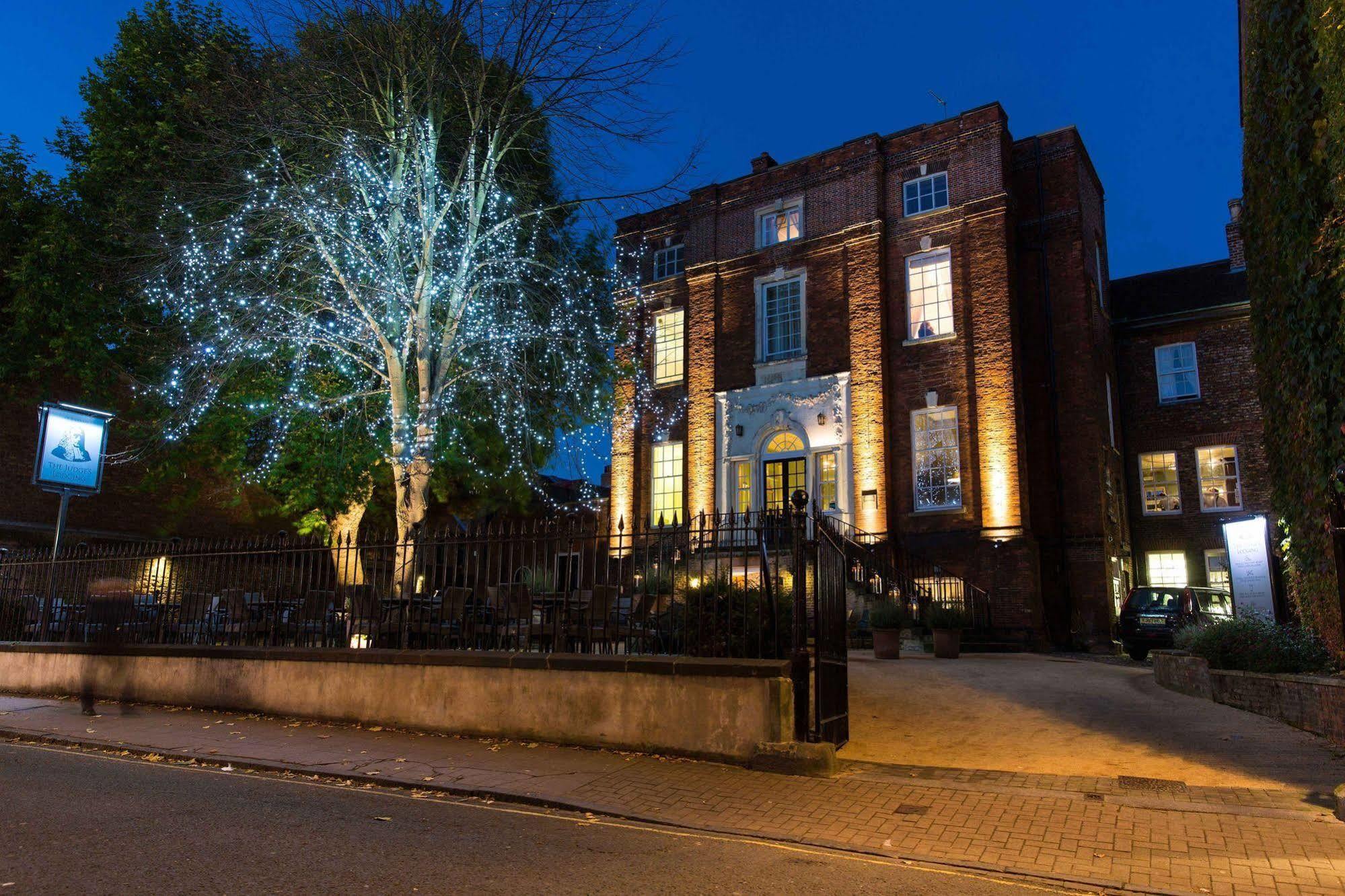 Judge'S Lodging York Exteriér fotografie The former St. Mary's Hospital, now the Marylebone Hotel