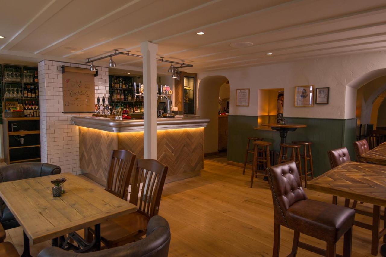 Judge'S Lodging York Exteriér fotografie The interior of the pub